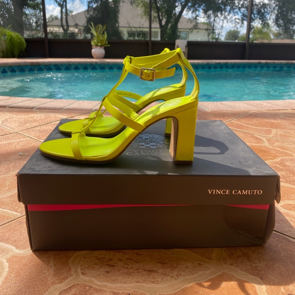Vince Camuto Sandals
